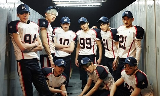 EXO、9冠王の理由…BIGBANGとの競争も負けない