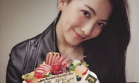 元KARA知英、ソロ歌手デビューを祝うケーキ…「ありがとう❤」