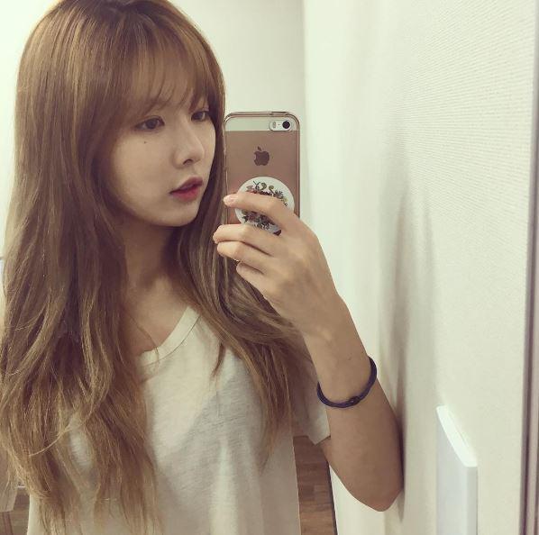 元4minuteキム ヒョナ 日常でも輝く女神 清純ビジュアル