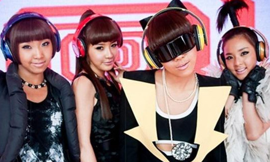 2NE1解散、“YG代表ガールズグループ”まで歴史の中に…