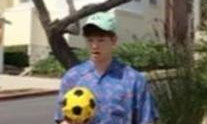 2PMのJUNHO、驚きのサッカーテクニック!ファンを魅了する無限リフティング
