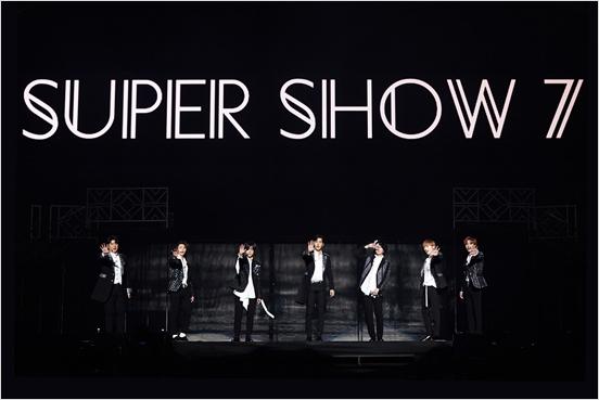 愉快なsuper Junior やつれたシウォン 2年半待った涙の Super Show7 韓流エンターテインメント