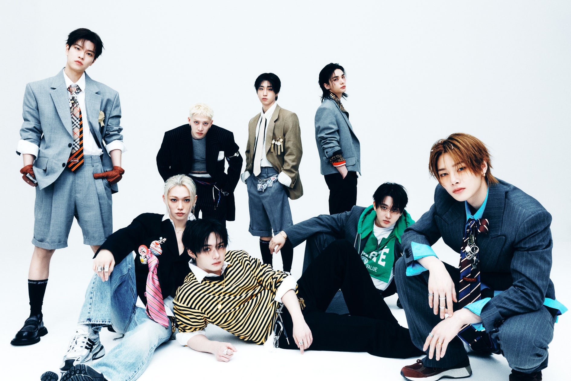 Stray Kidsミニアルバム『THIS & THAT』発売記念、HMV限定イベントでサイン会や終演後ハイタッチ会を開催