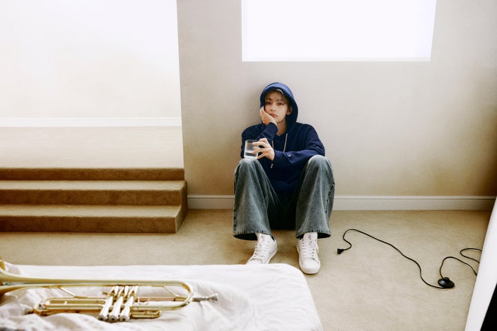 BTSのV、Championグローバルキャンペーン「True Champion」の顔に 独自性で文化を形作る人々を称える