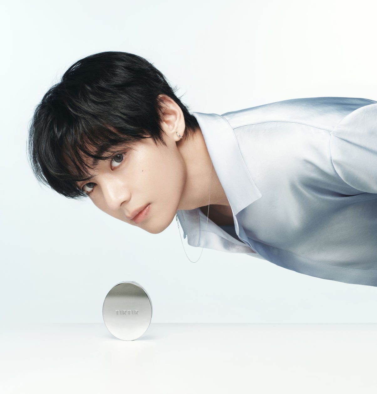 TIRTIR新クッション発売 BTS・Vが伝える素肌感覚の美しさ