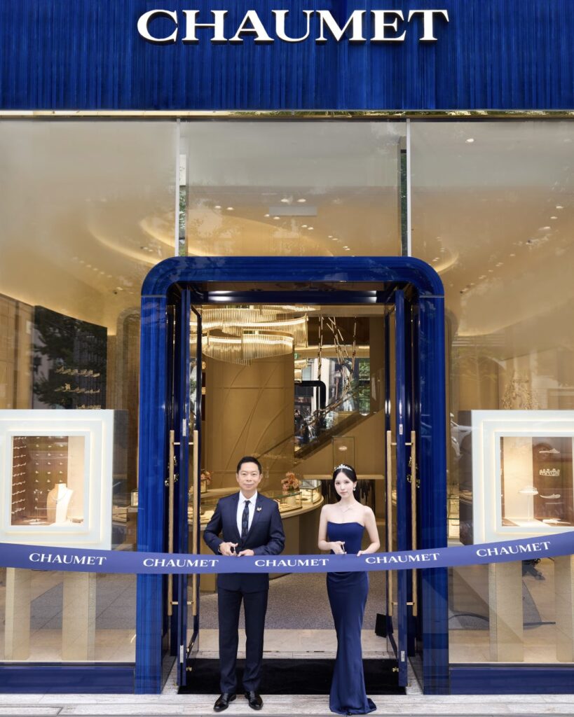 TWICE MINA、ショーメ大阪心斎橋店オープニングに出席 ジョゼフィーヌコレクションで輝く
