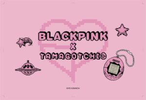 BLACKPINKとたまごっちのコラボグッズが渋谷で期間限定販売、購入特典のフォトカードも